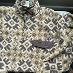 Patagonia pull over Mens size small